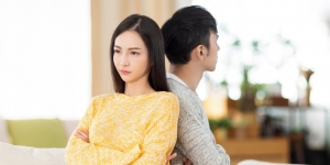 Hindari Perilaku Ini Dalam Hubungan, Bahkan Lebih Bahaya Daripada Selingkuh