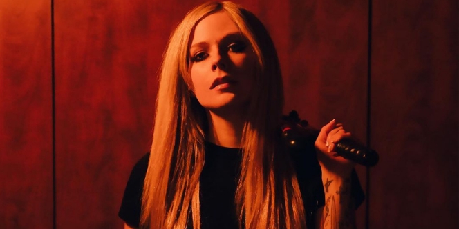 Lirik Lagu Bois Lie - Avril Lavigne feat. Machine Gun Kelly