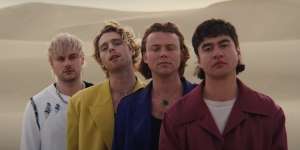 Lirik Lagu Complete Mess - 5 Seconds of Summer