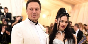 Elon Musk & Grimes Diam-diam Punya Anak ke-2, Namanya Gak Kalah Unik dari yang Pertama!