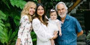 Potret Rahma Azhari Bareng Tommy Chong dan Shelby Chong, Sang Mertua yang Legenda Hollywood