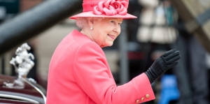 Mengintip Rahasia Kulit Cantik Ratu Elizabeth II yang Tetap Sehat dan Kencang di Usia 96 Tahun
