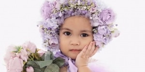 10 Potret Baby Sada Putri Sulung Fitri Tropica dengan Berbagai Kostum, Centil dan Gemesin Abis!