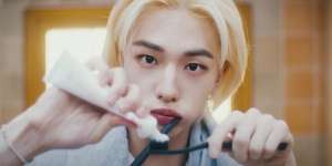 Lirik Lagu Your Eyes - Stray Kids