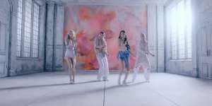 Lirik Lagu Ring the Alarm - KARD
