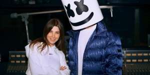 Lirik Lagu Marshmello x Nancy Ajram - Sah Sah