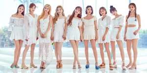 Lirik Lagu Celebrate - TWICE