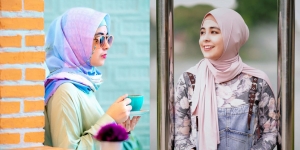 Tak Lagi Syar'i, Ini 11 Potret Risty Tagor Gunakan Hijab Kekinian, Wajah Awet Mudanya Jadi Perbincangan