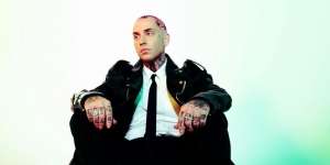 Lirik Lagu blackbear - dead inside