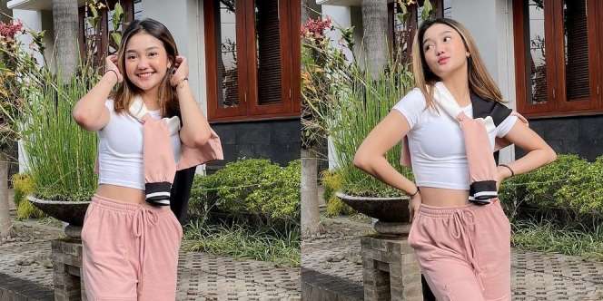 Wajahnya Berseri-seri, Ini Deretan Potret Cantik Chandrika Chika dengan Baju Crop Top Putih