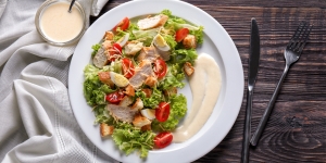 10 Cara Membuat Salad Sayur Sederhana untuk Diet, Bisa Tanpa Mayoinase lho!