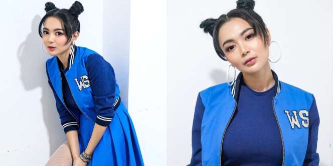 Memesona dengan Rambut Cepol Dua, Ini 10 Potret Wika Salim saat Manggung dengan Outfit Serba Biru