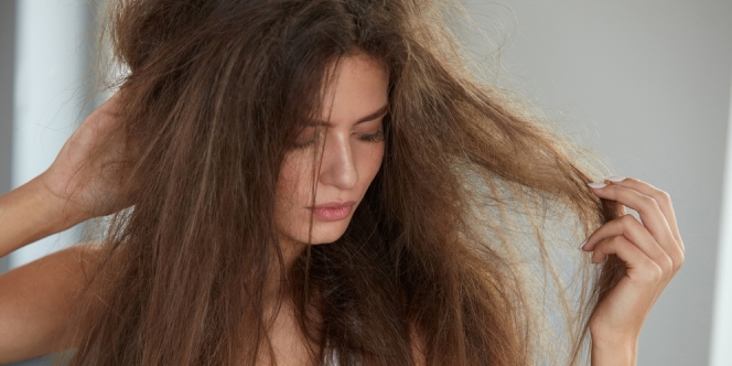5 Tipe Kerusakan Rambut yang Sering Terjadi, Gimana Cara Memperbaikinya?