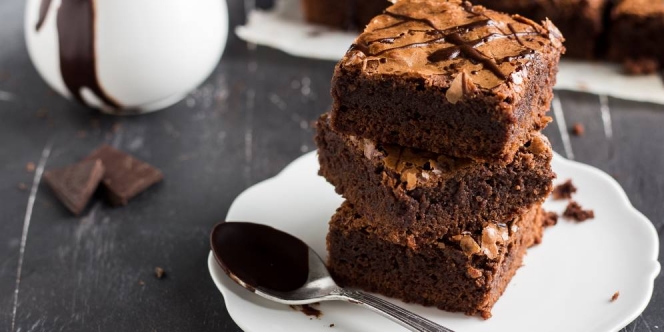 10 Cara Membuat Brownies Panggang ala Rumahan yang Lembut, Enak, dan Anti Gagal!