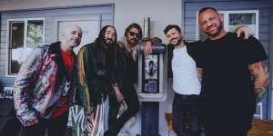 Lirik Lagu Steve Aoki & Taking Back Sunday - Cute Without The E