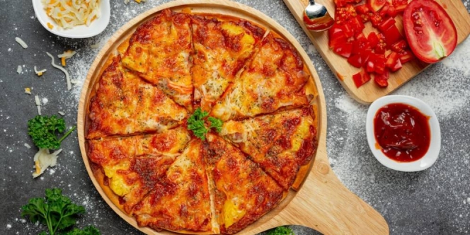 3 Cara Membuat Pizza Rumahan Tanpa Oven Mudah, Praktis, dan Anti Gagal