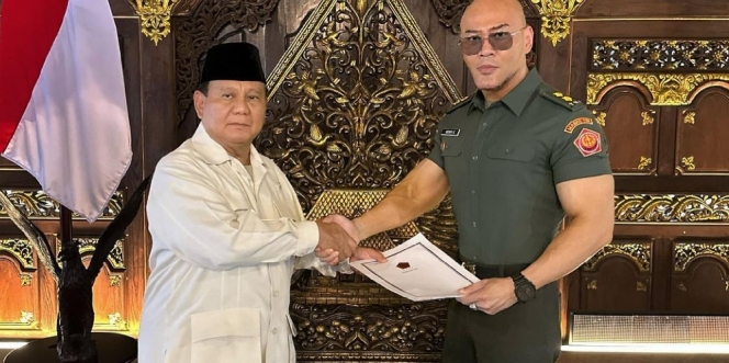 Deddy Corbuzier Diangkat Jadi Letkol Tituler Angkatan Darat oleh Prabowo, Disahkan Langsung Oleh Panglima TNI
