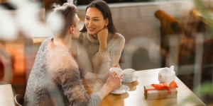 Anti Kebaperan saat Kencan Pertama, Coba Terapkan Cara 'Mindful Dating' Deh!