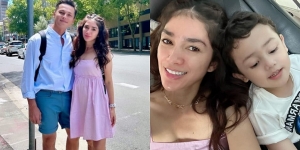 Menolak Tua, Ini Potret Ussy Sulistiawaty Jalan-Jalan Pakai Dress Pink Bak Gadis ABG