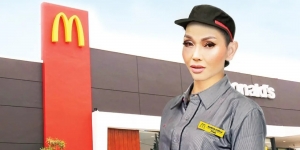 Bunda Corla 'Kerja' di McDonald's Jakarta, Pengunjung Langsung Heboh!