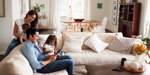 12 Tips Menata Ruang Keluarga Minimalis Sederhana, Bikin Nyaman dan Makin Betah di Rumah