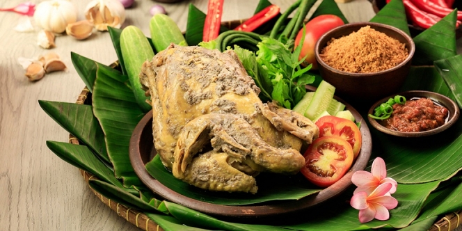 Tips Memasak Ayam Ingkung, Kuliner Khas Yogyakarta dengan Cita Rasa Gurih yang Bikin Nagih