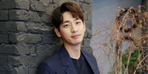 Yoon Park Aktor Tampan Korea Bakal Nikah di Musim Gugur dengan Model Kim Soo Bin