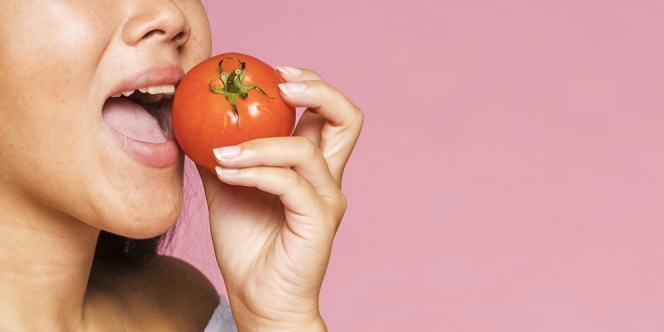 9 Manfaat Tomat untuk Diet, Buah Kaya Nutrisi yang Ampuh Turunkan Berat Badan