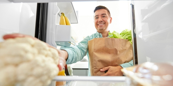 14 Tips Menyimpan Bahan Makanan di Kulkas agar Tetap Awet Segar dan Tahan Lama