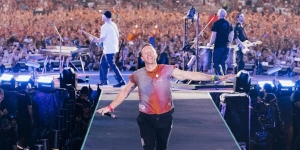 Fakta-Fakta Menarik Chris Martin, Vokalis Coldplay yang Pernah Jadi Vegetarian Addict