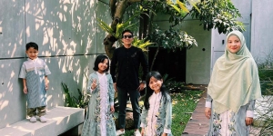 Potret Lebaran Desta yang Tak Gunakan Baju Seragam dengan Natasha Rizky dan Anak, Diduga Sudah Pisah Rumah Sejak Idul Fitri