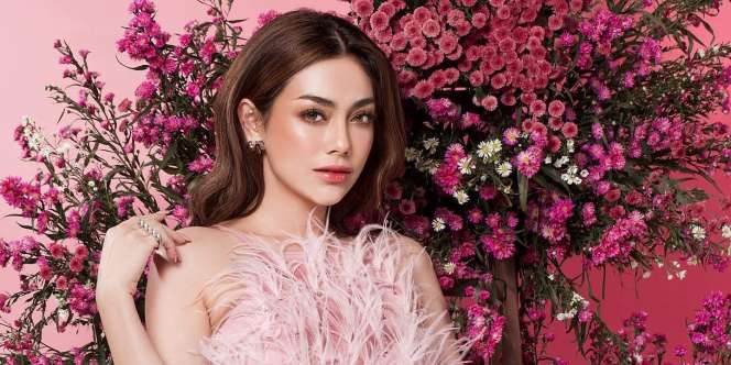 Celine Evangelista Curhat Anak-Anaknya yang Sedih karena Jarang Dihubungi Stefan William