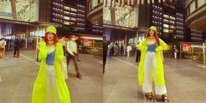 Keren Maksimal! Potret Tasya Farasya Jalan-Jalan di Jepang Pakai Outfit Warna Kuning Neon Banjir Pujian