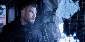 Extraction 2, Chris Hemsworth Kembali Lakukan Misi Penyelamatan Berbahaya