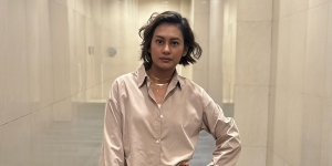 Bikin Salfok, Ini Gaya Jessica Iskandar Pakai Baju Tembus Pandang saat Liburan di Labuan Bajo