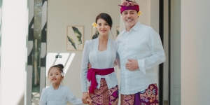9 Potret Farah Quinn Gelar Ritual Melaspas untuk Villa Mewah Barunya di Bali, Gaya Suaminya Curi Perhatian