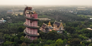 Intip Fakta Unik Kuil Wat Samphran di Thailand, Miliki Arsitektur Mencolok Berupa Naga Raksasa yang Melingkari Bangunan