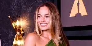 Disebut Terlalu Indah, Margot Robbie Dapat Tawaran Jual Foto Kaki dengan Nilai Hampir Rp4 Miliar