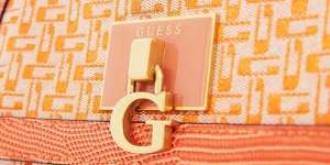 Sambut Kemeriahan Summer Collection dengan GUESS Handbags 2023 yang Elegan dan Super Kece