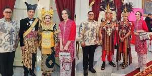 Deretan Potret Dokter Reisa Broto Asmoro saat Hadir di Istana Merdeka hingga Foto Bareng Presiden Jokowi! 