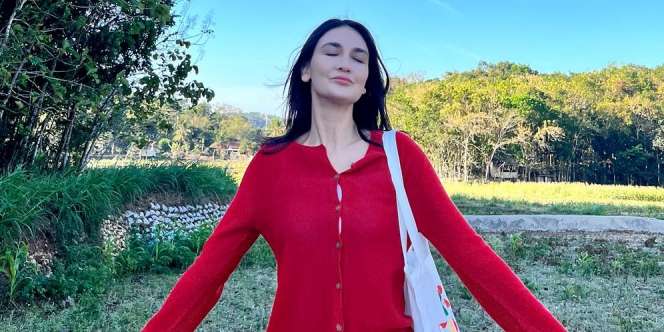 Potret Luna Maya yang Kini Genap Berusia 40 Tahun Tapi Terlihat Awet Muda dan Makin Bahagia!