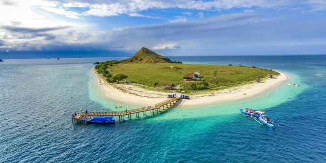 6 Pulau dengan Hidden Heaven di Indonesia, Wajib Masuk List Liburanmu!