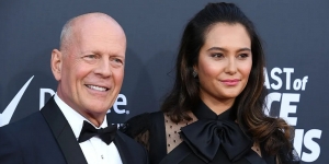 Bruce Willis Kehilangan Kemampuan Komunikasi Akibat Demensia, Istri Tetap Setia Merawatnya