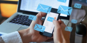 5 Cara Mudah Menghapus Email dari HP Android dan iPhone