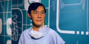 Google Doodle Hari Ini: Dr. Victor Chang, Pelopor Transplantasi Jantung dari Australia