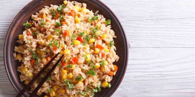 7 Resep Nasi Goreng Sehat, Lezat, Kaya Nutrisi, dan Bisa untuk Menu Sarapan Diet Nih!