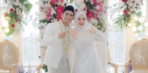 Resmi Menikah dengan Rizki DA, Netizen Ingatkan Hersa Rahayu Untuk KB Dulu