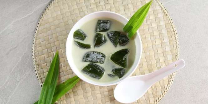 6 Cara Mengolah Daun Cincau jadi Minuman yang Segar, Anti Ribet dan Dijamin Anti Langu