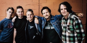 Lirik Lagu Dark Matter - Pearl Jam