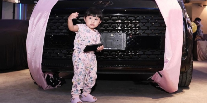 Putrinya Masih Umur 2 Tahun, Ini Alasan Atta Halilintar Beri Hadiah Mobil Mewah untuk Ameena